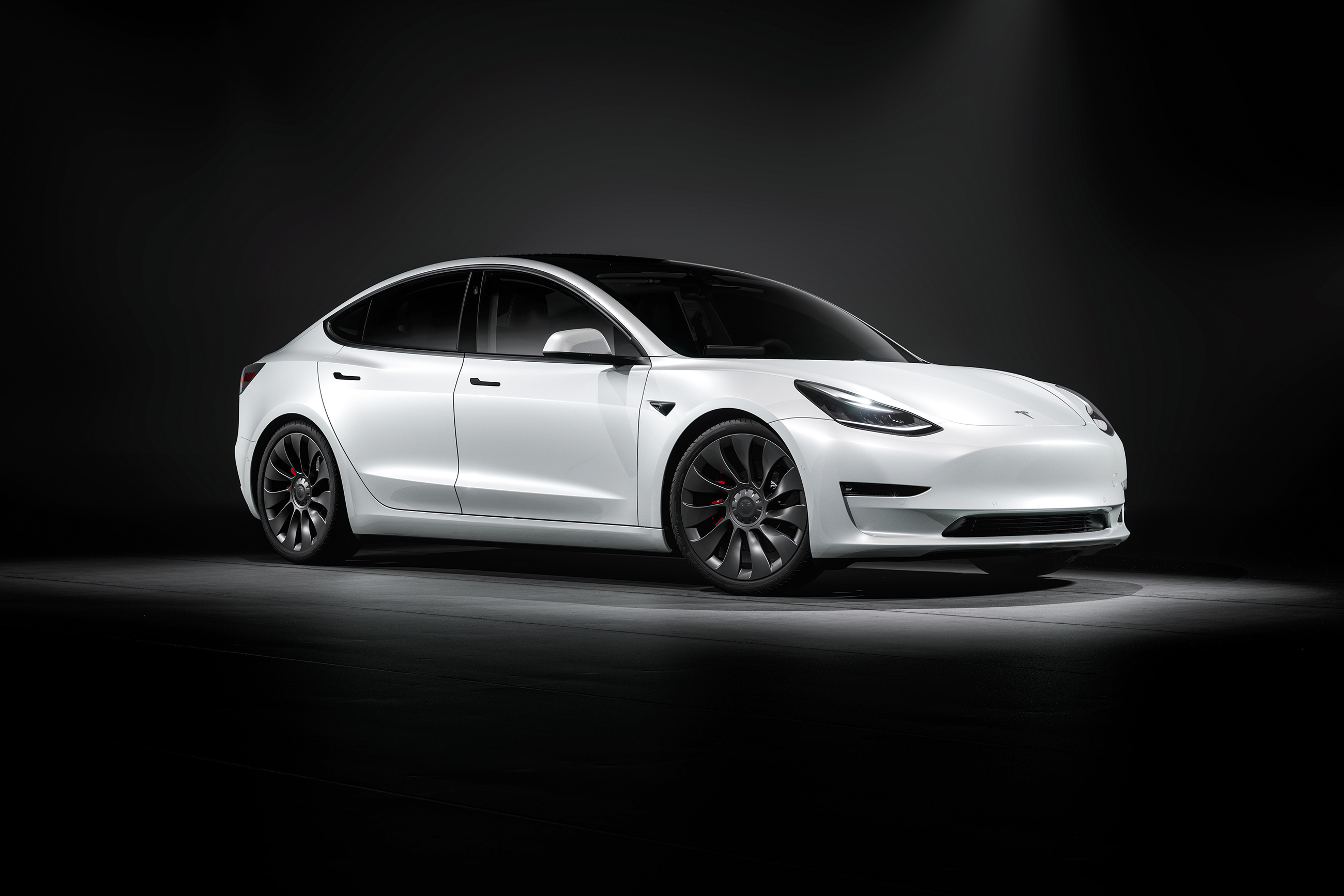 Tesla Model 3 Gallery 1